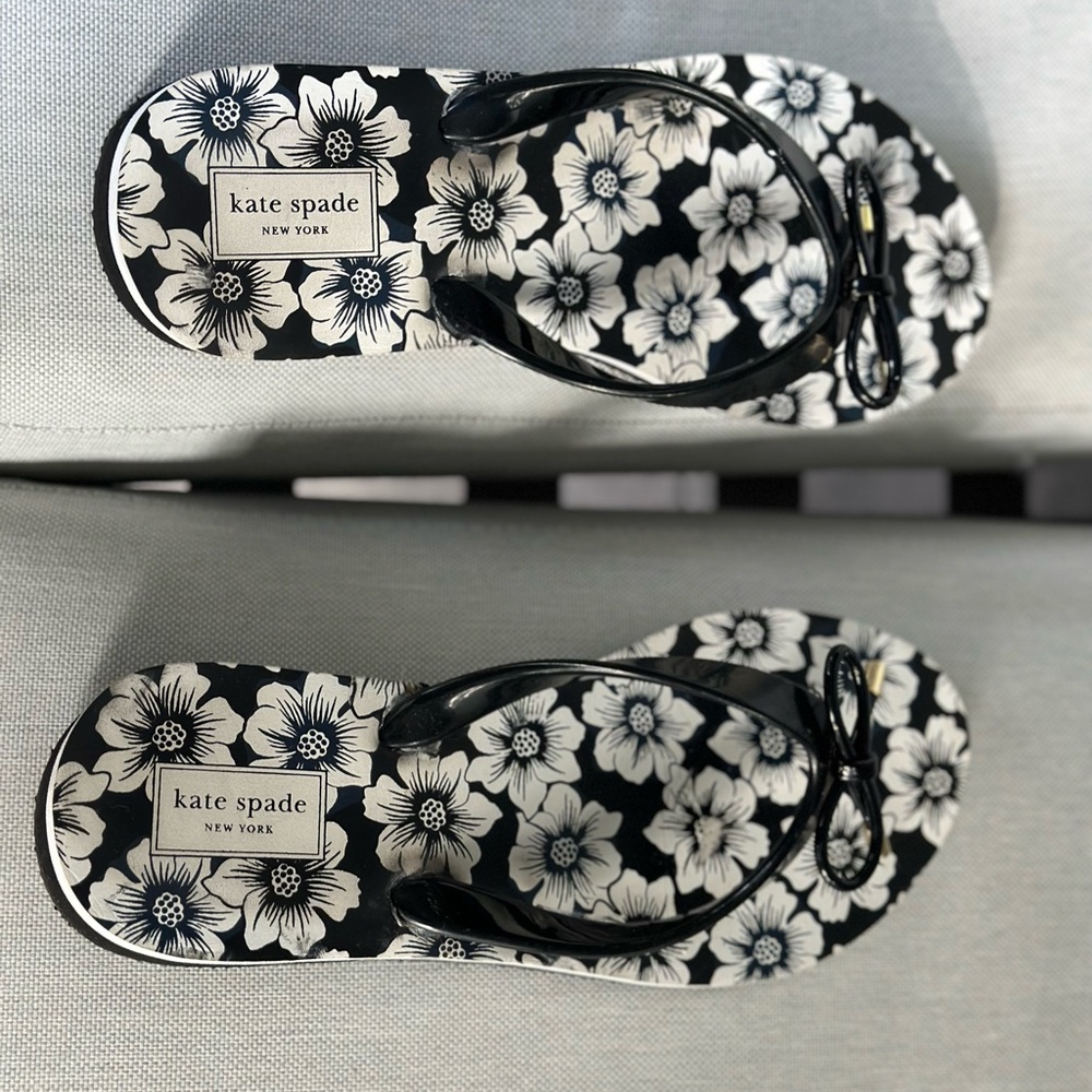 kate spade flip flops